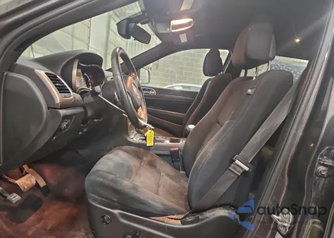 2017 Jeep Grand Cherokee Laredo z USA, uszkodzony, nr VIN 1C4RJEAG2HC788609